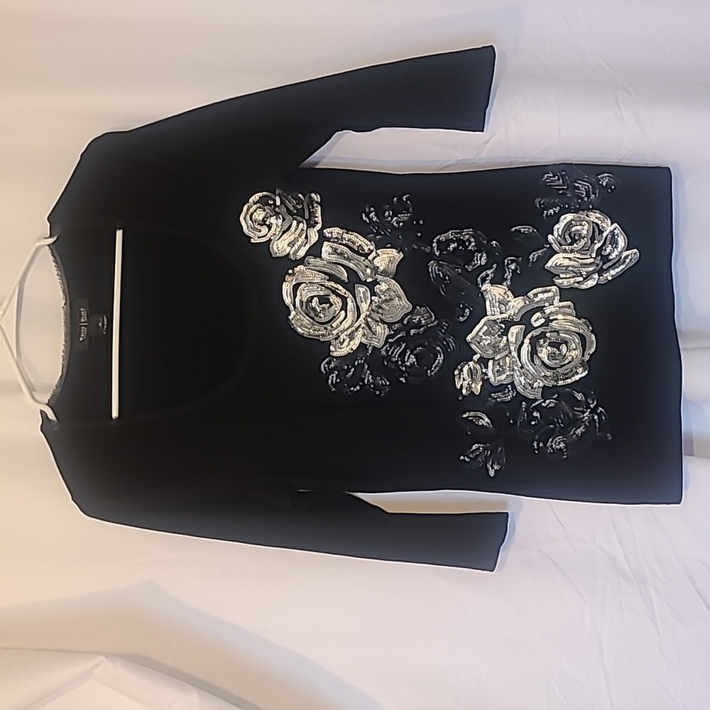 White house Black market top